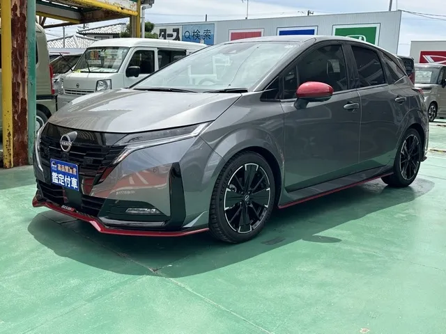 オーラ(ニッサン)ニスモ チューンドeパワー 寒冷地 4WD登録済未使用車 1
