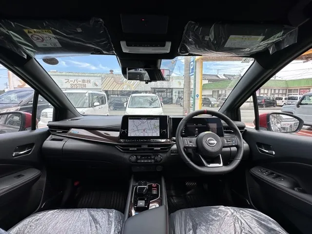 オーラ(ニッサン)ニスモ チューンドeパワー 寒冷地 4WD登録済未使用車 5