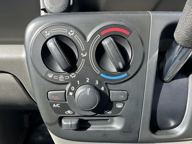 エブリイ(スズキ)スクラムバン PA 4WD 4AT届出済未使用車 20