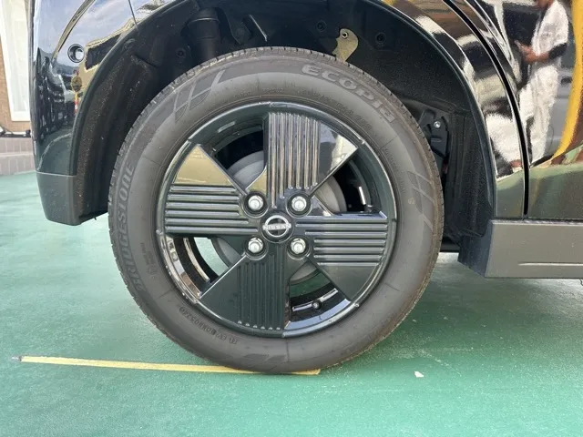 サクラ(ニッサン)X 90周年記念車中古車 11