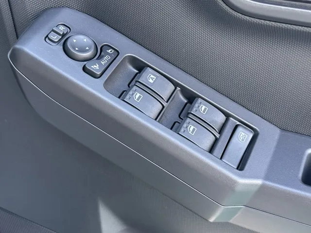 タフト(ダイハツ)G ダーククロムベンチャー届出済未使用車 13