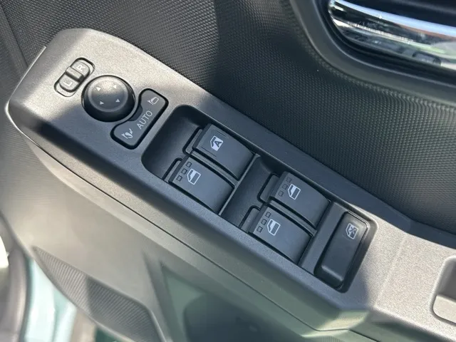 タフト(ダイハツ)G ダーククロムベンチャー届出済未使用車 13
