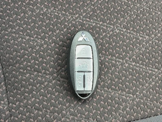 eKクロススペース(三菱)Ｔ中古車 28
