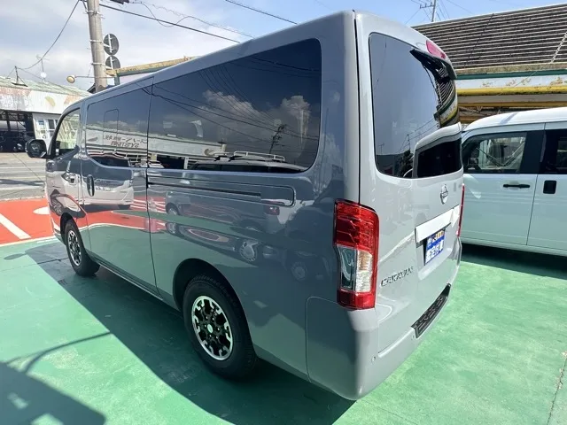 キャラバン(ニッサン)ロング オーテックラインプラス登録済未使用車 2
