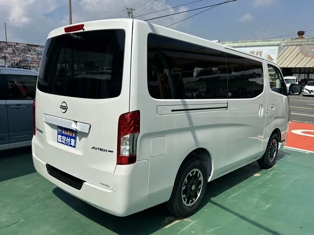 キャラバン(ニッサン)ロング オーテックラインプラス登録済未使用車 14