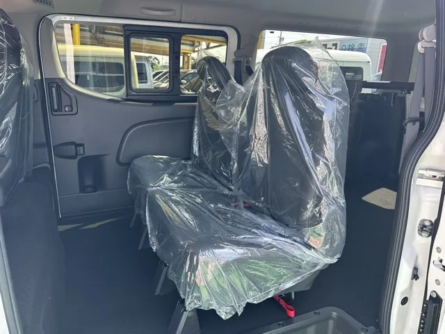 キャラバン(ニッサン)ロング オーテックラインプラス登録済未使用車 4