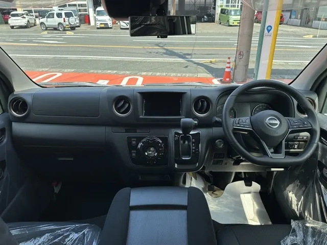 キャラバン(ニッサン)ロング オーテックラインプラス登録済未使用車 7