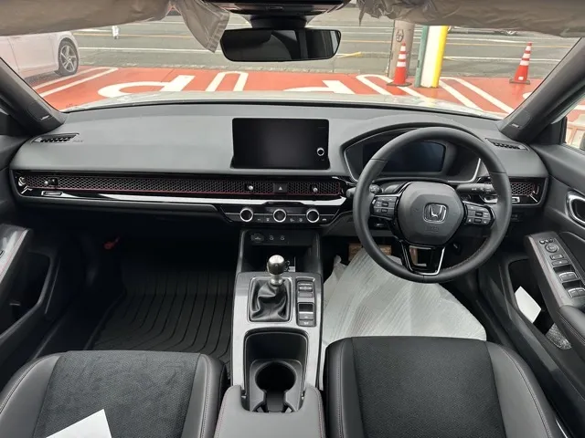 シビック(ホンダ)RS 6MT登録済未使用車 5
