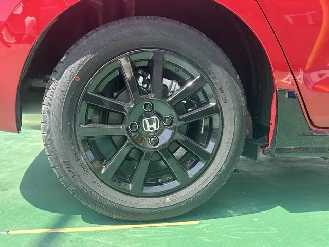 フィット(ホンダ)e：HEV ホーム ブラックスタイル中古車 13