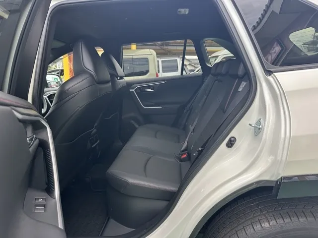 ＲＡＶ４(トヨタ)ブラックトーン 4WD中古車 4