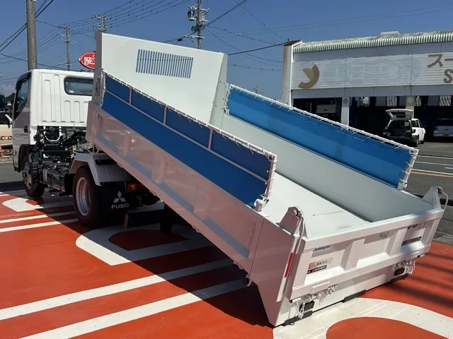 キャンター(三菱)３ｔ ローダースライドダンプ コボレーン登録済未使用車 2
