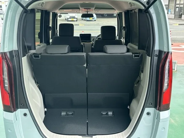 N-BOX(ホンダ)N-BOX ファッションスタイル コンフォートＰ届出済未使用車 10