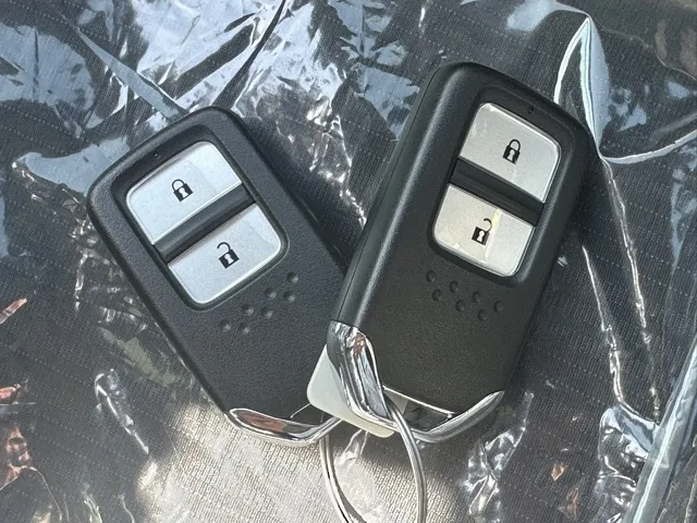 WR-V(ダムド)Z リヴァーブ フェイスチェンジキット登録済未使用車 22