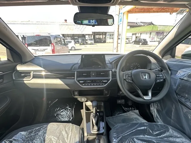 WR-V(ダムド)Z リヴァーブ フェイスチェンジキット登録済未使用車 5