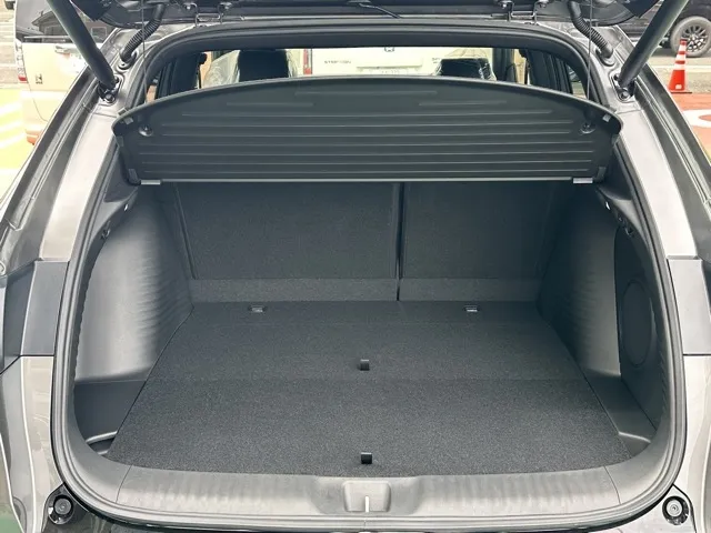ZR-V (ホンダ)e：HEV Z ブラックスタイル登録済未使用車 9