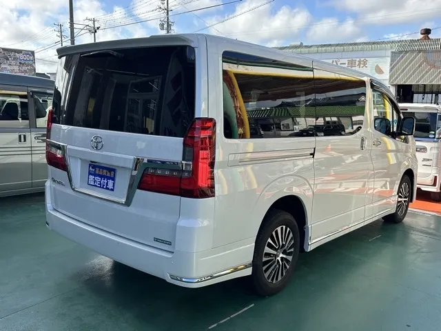 グランエース(トヨタ)G 8人中古車 14