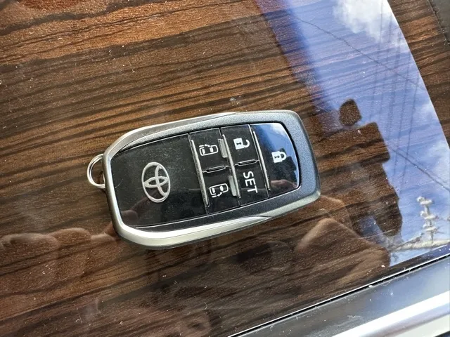 グランエース(トヨタ)G 8人中古車 26