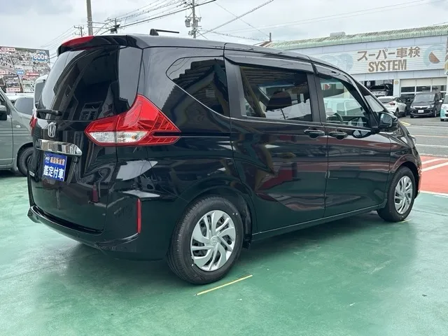 フリード(ホンダ)Gディーラ-試乗車 11