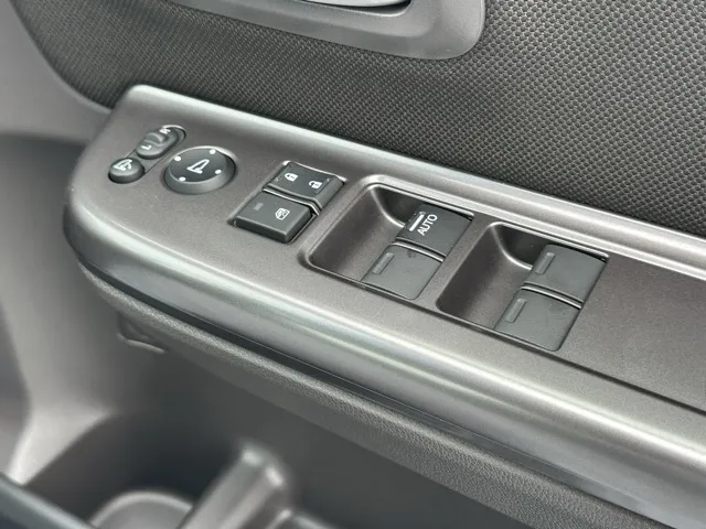 フリード(ホンダ)Gディーラ-試乗車 13