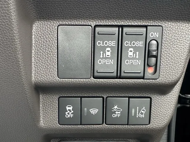 フリード(ホンダ)Gディーラ-試乗車 14