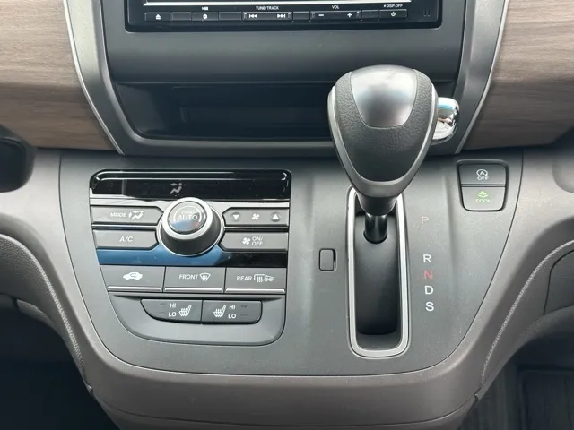 フリード(ホンダ)Gディーラ-試乗車 16