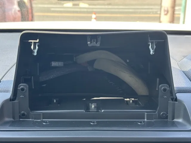 WR-V(ダムド)Z リヴァーブ フェイスチェンジキット新車見本展示無 15