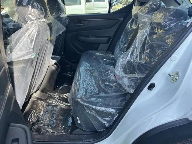 WR-V(ダムド)Z リヴァーブ フェイスチェンジキット新車見本展示無 4