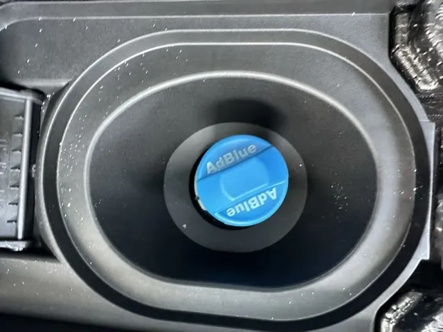 デリカD:5(三菱)シャモニー ナビ取付PKGアラビュー登録済未使用車 11