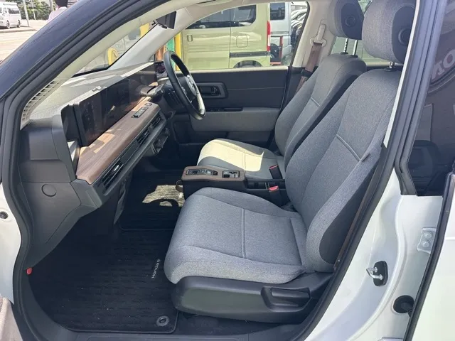 HONDAe(ホンダ)アドバンス中古車 3