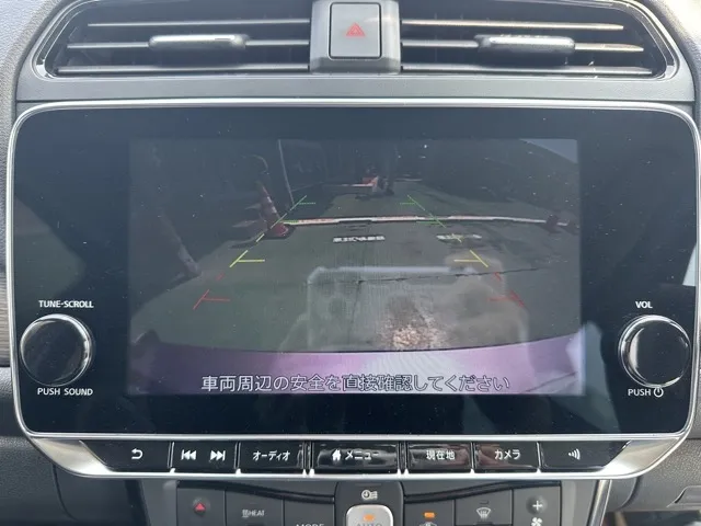 リーフ(ニッサン)Ｘ中古車 21