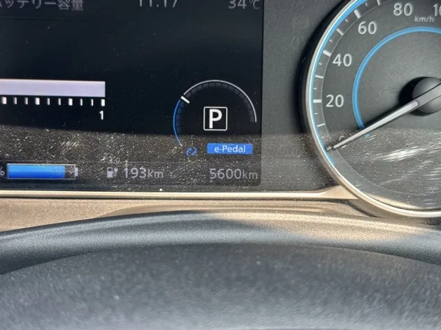 リーフ(ニッサン)Ｘ中古車 27
