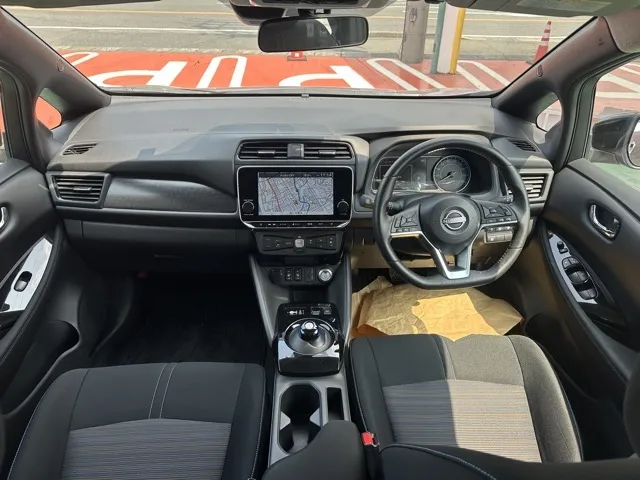 リーフ(ニッサン)Ｘ中古車 7