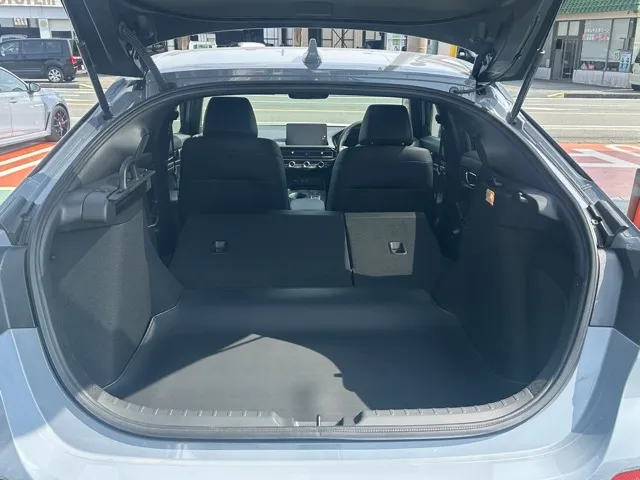シビック(ホンダ)e：HEV中古車 7