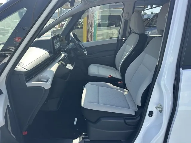 セレナ(ニッサン)X 左パワースライドドア中古車 3