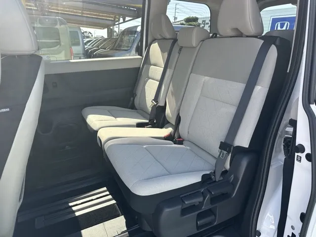 セレナ(ニッサン)X 左パワースライドドア中古車 4