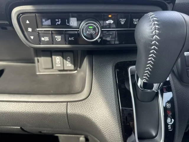 N-BOX(ホンダ)Ｌターボ中古車 18