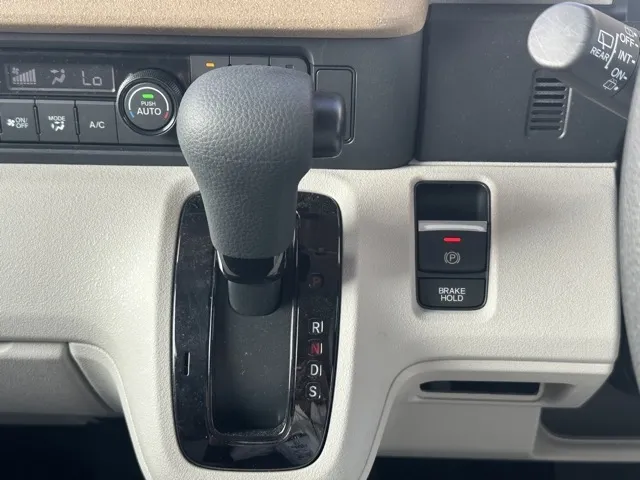 N-BOX(ホンダ)N-BOX ファッションスタイル コンフォートＰ中古車 18