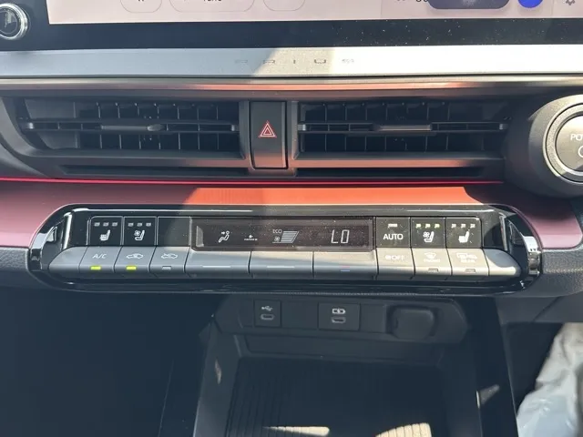 プリウス(トヨタ)Z中古車 18