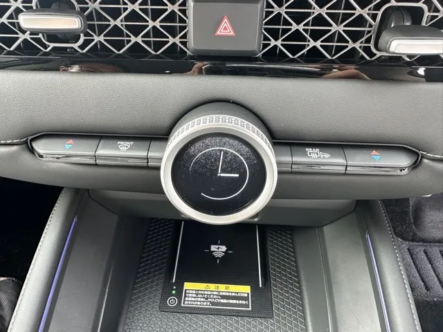 アコード(ホンダ)e：HEV中古車 19