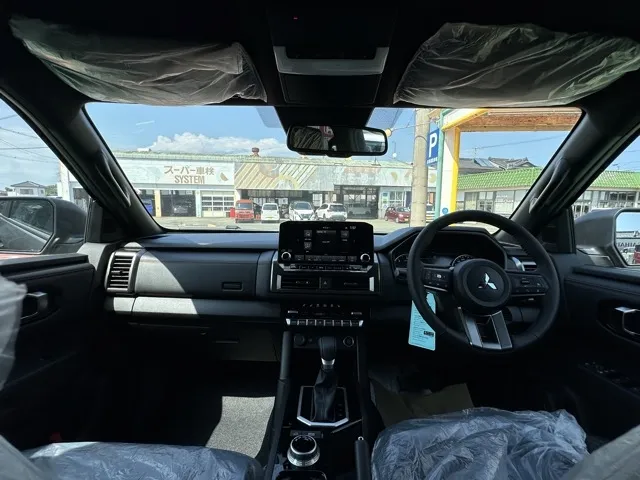 トライトン(三菱)GSR登録済未使用車 5