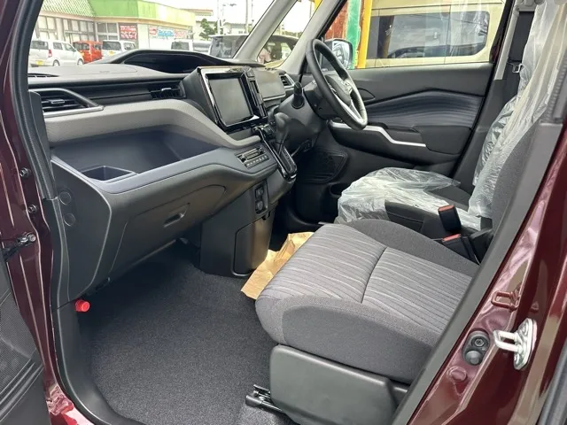 ソリオ(スズキ)ハイブリッドMZ登録済未使用車 3