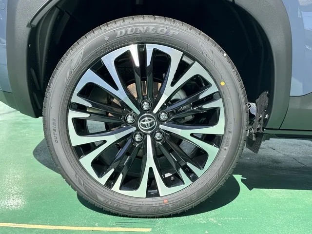 ヤリスクロス(トヨタ)ハイブリッドZ登録済未使用車 12