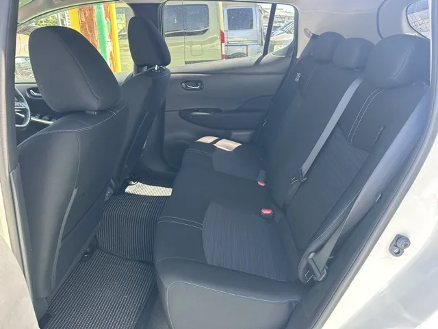 リーフ(ニッサン)Ｘ中古車 4