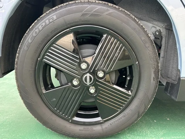 サクラ(ニッサン)X 90周年記念車中古車 11