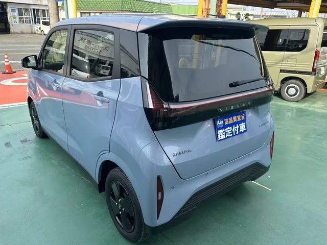 サクラ(ニッサン)X 90周年記念車中古車 2