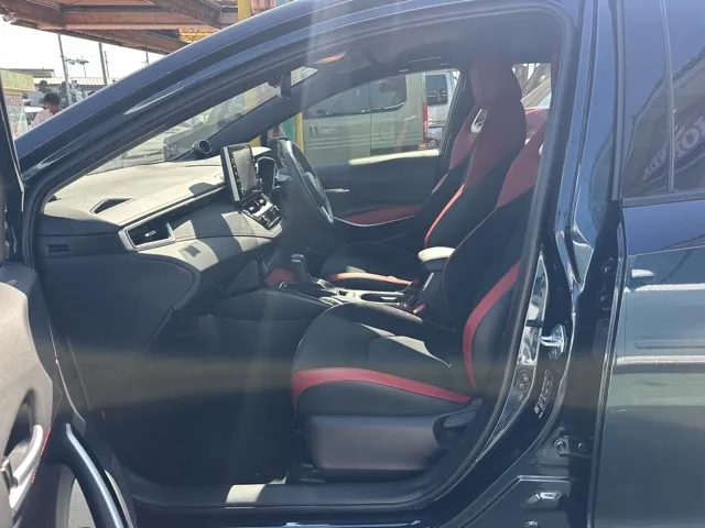 カローラ(トヨタ)ハイブリッドGZ中古車 3