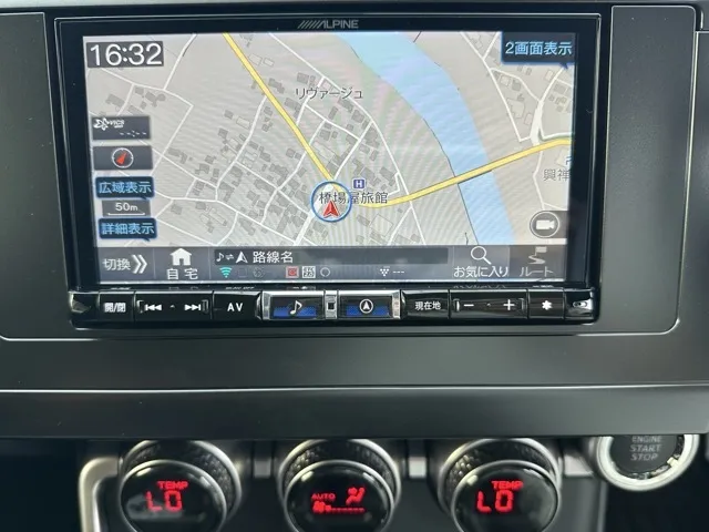 BRZ(スバル)R AT中古車 18
