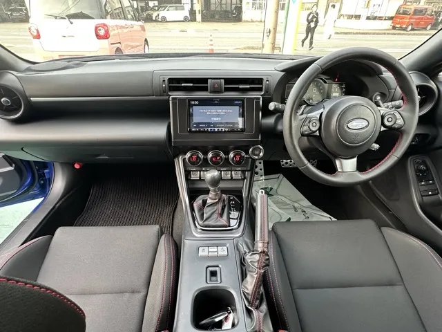 GR86(トヨタ)スバル BRZ R AT中古車 5