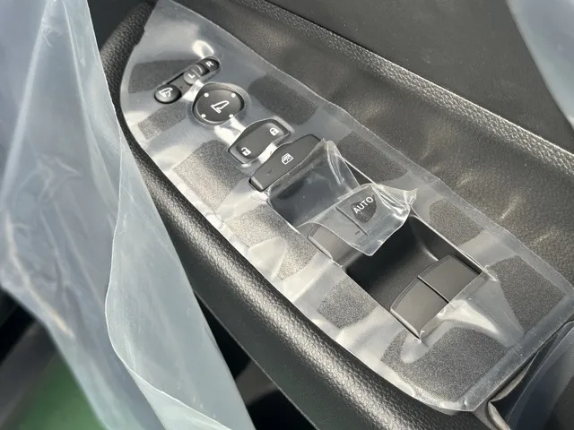 WR-V(ホンダ)X登録済未使用車 11