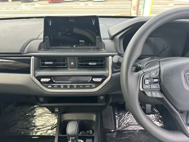 WR-V(ホンダ)X登録済未使用車 13